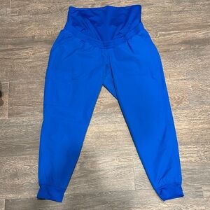 Women’s carhartt maternity scrubs